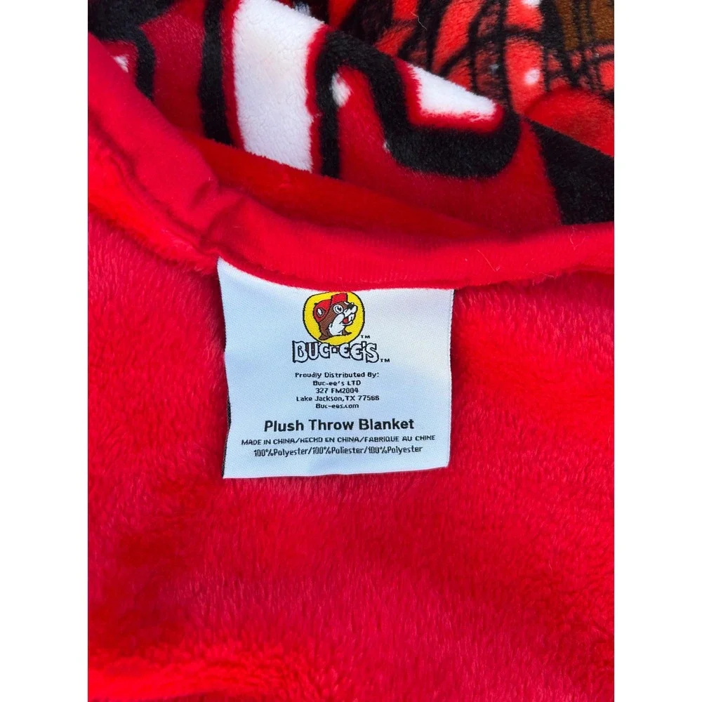 Buc-ee's Plush Throw Blanket 50x68 Red Holiday Truck Christmas Unisex